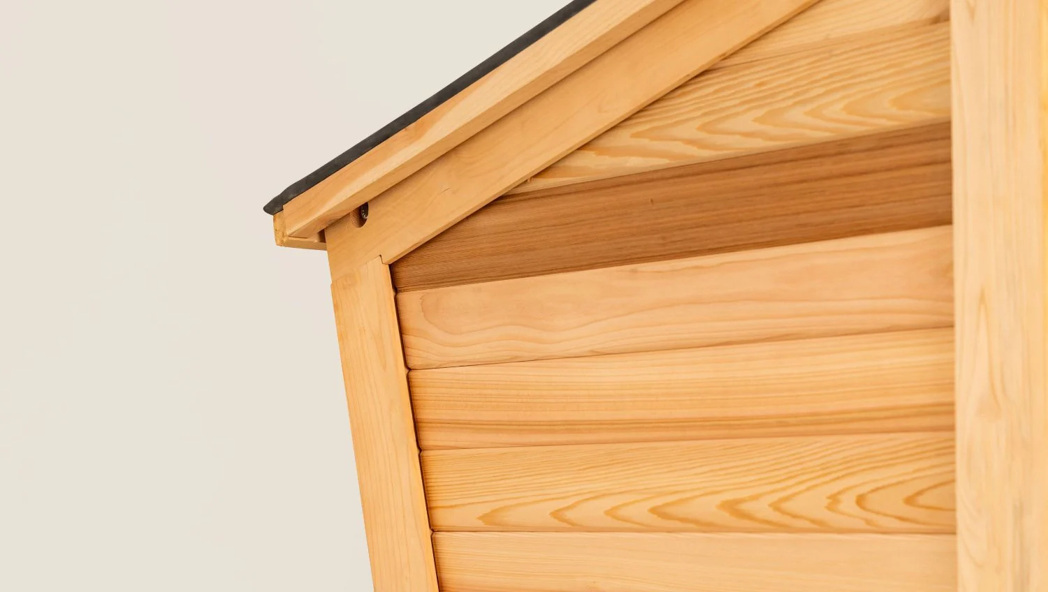 The Sauna Commercial - Image 10