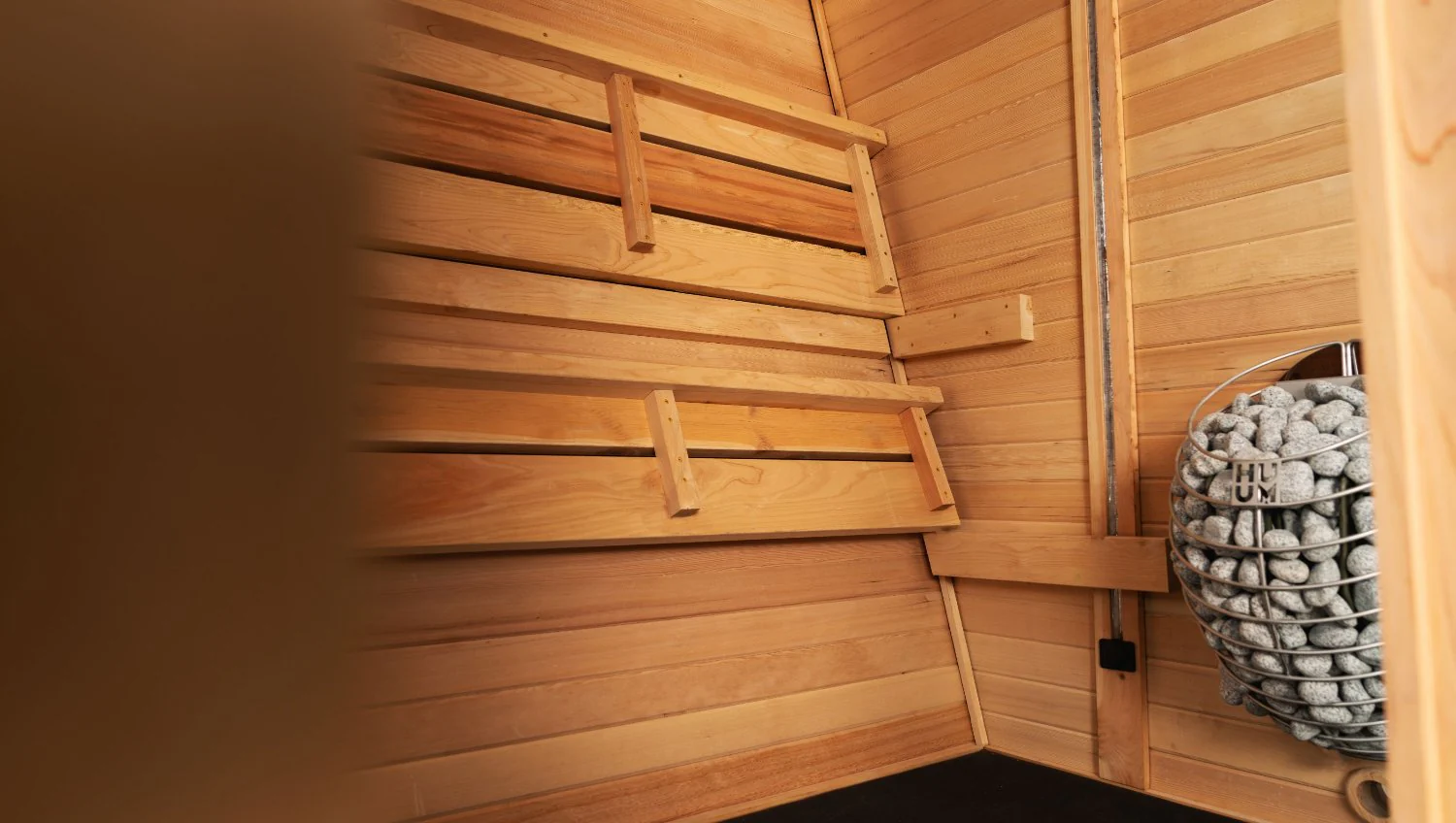 The Sauna Commercial - Image 6